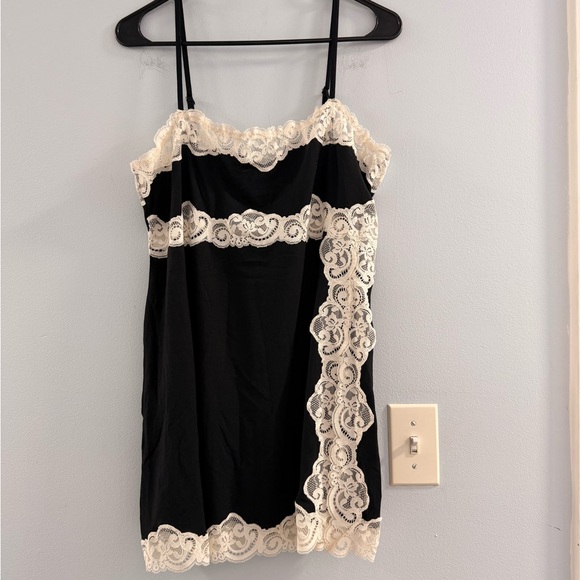 NWT Savage X Fenty Slip Nighty with Cream Lace Trim - Picture 2 of 7